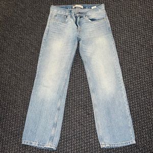 Levi’s low rise jean